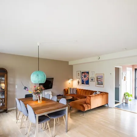 House Lyngby *